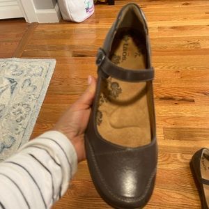 Taos Mary Jane Dark Brown Shoes Size 8.5 NWT